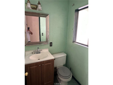 Unlock incredible potential with this classic Santa Ana property - photo 18