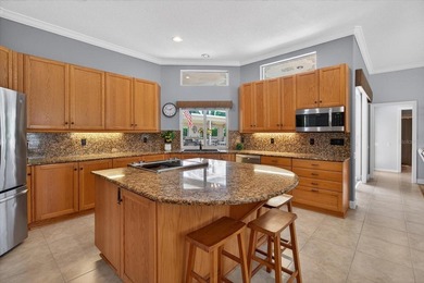 Virtually Staged. Welcome to Luxury Living in the Heart of Palm - photo 31