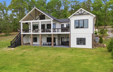 Smith Lake (Main Sipsey) An impressive lake home on a perfect - photo 1