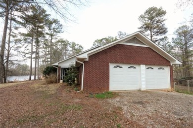 Don't miss out on this fabulous opportunity! Estate-style - photo 3
