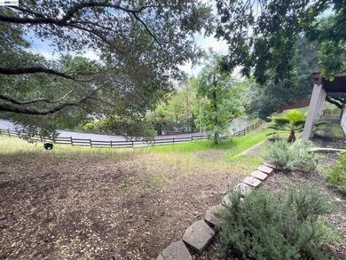 $100,000 PRICE REDUCTION! Unfortunately, this is a divorce sale - photo 34