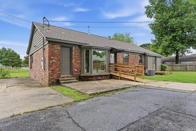 This free-standing 1,600 SF office building is ideally - photo 5