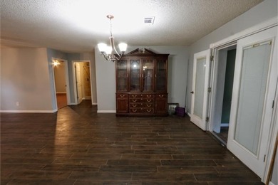 Don't miss out on this fabulous opportunity! Estate-style - photo 10