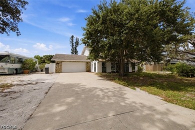 Rare opportunity in Northwest Bradenton! This spacious pool home - photo 6