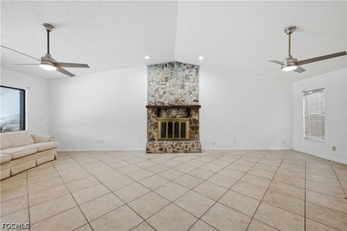 Rare opportunity in Northwest Bradenton! This spacious pool home - photo 9
