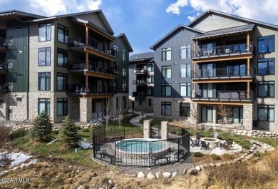 LOCATION! LOCATION! LOCATION! Welcome to Timber Fox @ ROAM - photo 4