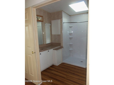 Here is a 24'x60' Jacobsen home located in the Floral section of - photo 12