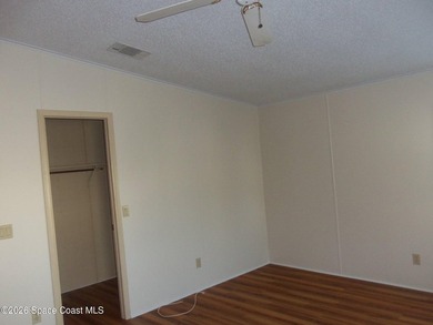 Here is a 24'x60' Jacobsen home located in the Floral section of - photo 14