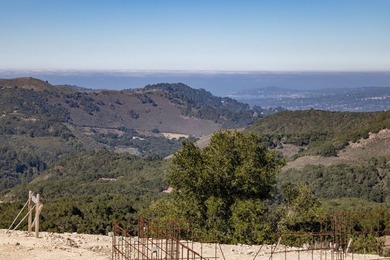 A rare & remarkable opportunity awaits at 82 Chamisal Pass - photo 1