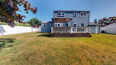 Welcome to 510 11th Street, West Babylon. This spacious - photo 21