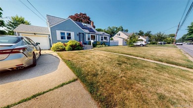 Welcome to 510 11th Street, West Babylon. This spacious - photo 27