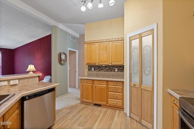 Please take a look at this beautifully maintained 2007 mfg home - photo 8