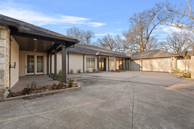 Waterfront luxury on Ridge Road in the gated community of The - photo 57