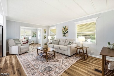 Welcome to 513 Timber Lane in Forest Park, one of North Fort - photo 2