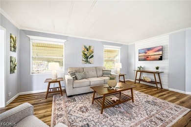 Welcome to 513 Timber Lane in Forest Park, one of North Fort - photo 4