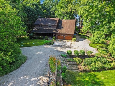 **Lakefront on 3.67 Acres - Hunter Lake!** One-owner home in - photo 3