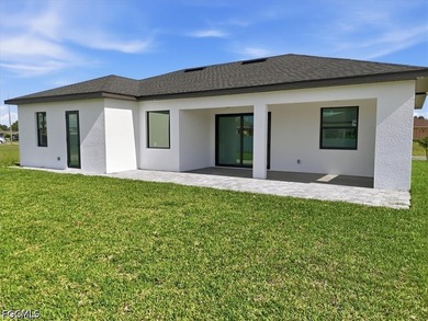 Welcome to this stunning new construction home offering 4 - photo 2