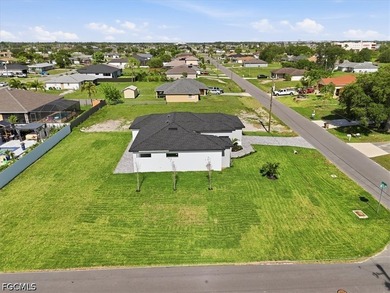 Welcome to this stunning new construction home offering 4 - photo 5