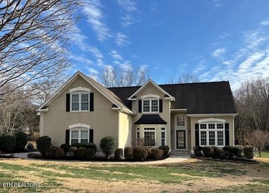 Fort Loudoun Lake Home Sale Pending in Knoxville Tennessee