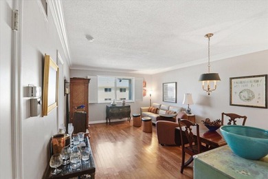 Charming 1 bed 1 1/2 bath 55+ co-op in Georgian Court Apts North - photo 7