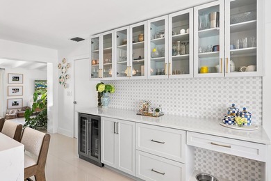 Beautifully renovated 3BR/2BA South End home on a desirable - photo 10
