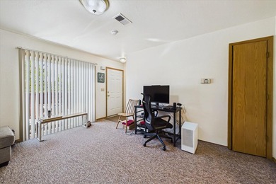 Fantastic opportunity to own a well maintained 3-unit townhouse - photo 11