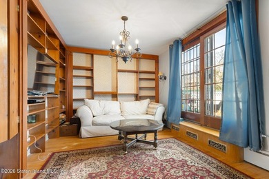 Welcome home to this charming New England style Cape house - photo 11