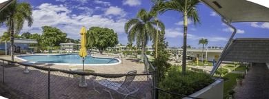 A rarely available 1st floor unit in Murry Hills, a chance for - photo 15