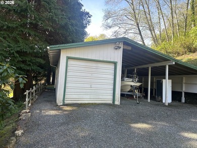 This well-maintained manufactured home is tucked in the hills - photo 17