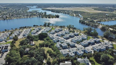 A rarely available 1st floor unit in Murry Hills, a chance for - photo 18