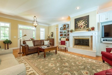 Enjoy this private lane that invites you to this beautiful 24 - photo 6