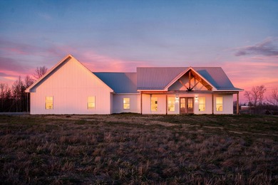 (private lake, pond, creek) Home For Sale in Graysville Tennessee