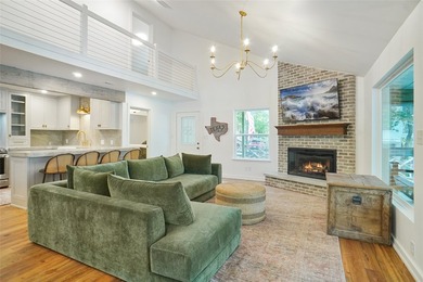 Waterfront Luxury. Fully Reimagined. Move-In Ready. Welcome to - photo 6