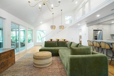 Waterfront Luxury. Fully Reimagined. Move-In Ready. Welcome to - photo 7