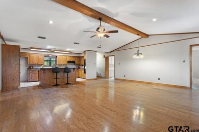This home has so much potential and offers an affordable entry - photo 5
