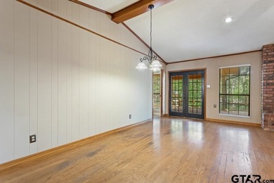 This home has so much potential and offers an affordable entry - photo 6