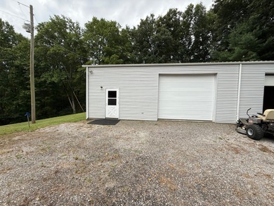 Dale Hollow Lake Home For Sale in Celina Tennessee