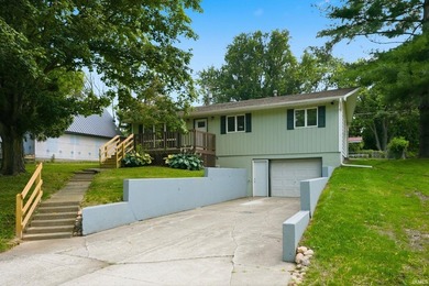 Enjoy everything Lake Wawasee has to offer from this beautifully - photo 4