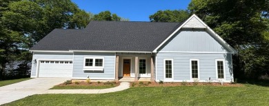 Lake Home For Sale in Eufaula, Alabama