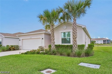 Welcome to your piece of paradise in the highly sought-after - photo 3