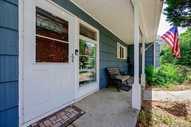 Welcome home to this well-maintained ranch, where timeless - photo 2