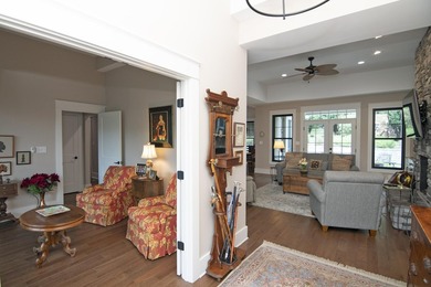 Like-new custom home in Greenbrier Pines, one of Lewisburg's - photo 3