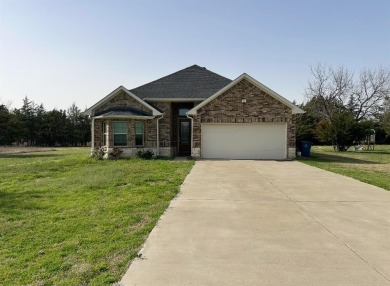 Lake Home For Sale in Purdon, Texas