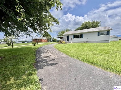 CHARMING HOME! Adorable ranch located right in Heart of Kentucky - photo 16