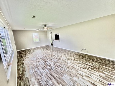 CHARMING HOME! Adorable ranch located right in Heart of Kentucky - photo 21