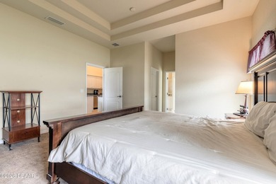Welcome home to this beautifully maintained 4-bedroom - photo 6