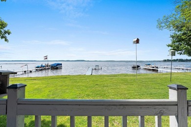 Spectacular waterfront property with approximately 100ft of - photo 5