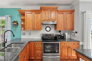 Immaculately maintained and thoughtfully refreshed, this home - photo 8
