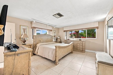 Welcome to this spacious 3-bedroom, 3-bathroom home located in - photo 11