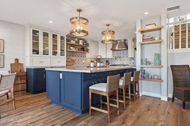 This impeccably decorated showpiece with stunning Channel Island - photo 16